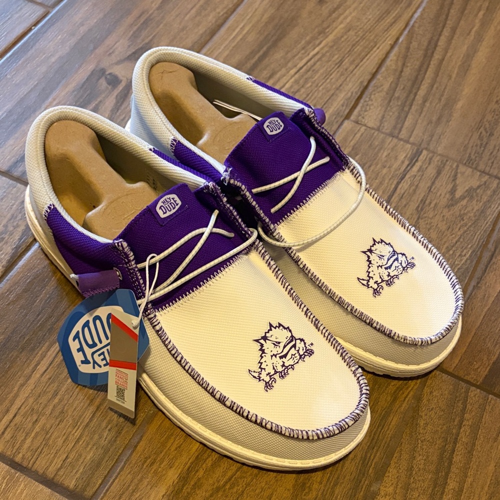 Hey Dude Men’s White and Purple Slip-On Loafers with Embroidered Mascot - Picture 1 of 5